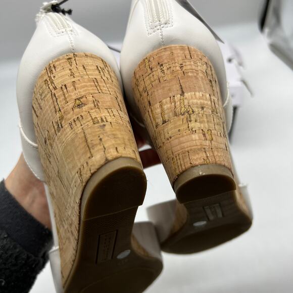 Liz Claiborne Womens Octavia Wedge Sandals White Size 11M - Picture 13 of 15